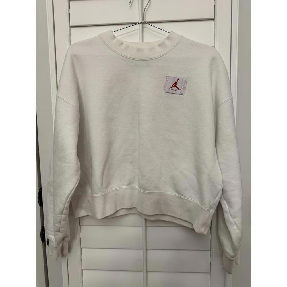 Air Jordan flight womenās white heavy weightā cropped sweatshirt size Medium